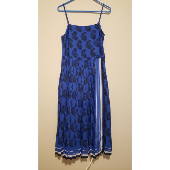 Banana Republic Blue Paisley Pleated Midi Dress - Picture 2 of 6